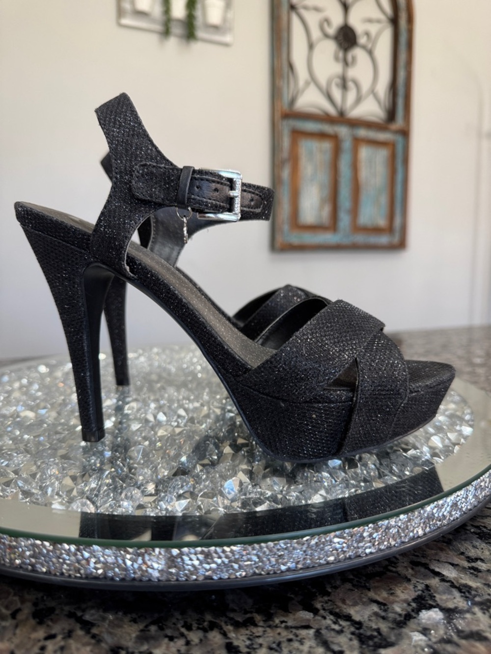 G by Guess Black Glitter Platform Ankle-Strap Heels EUC 6.5